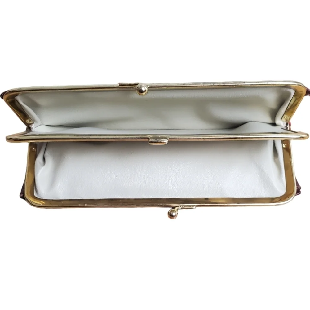 Vntg Princess Gardner Wallet. Brown cowhide leather.